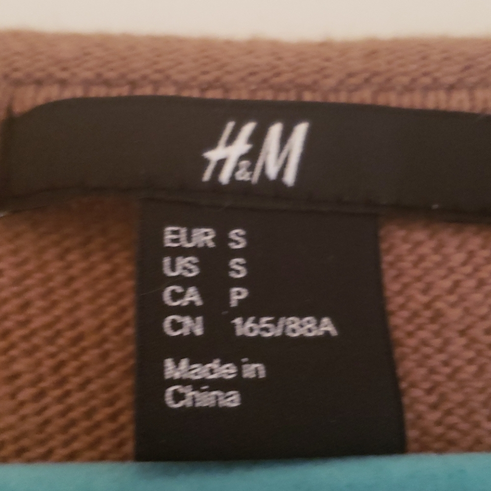 Sweater - Picture 3 of 3